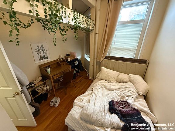 2nd image of 447 Park Dr APT 2D
