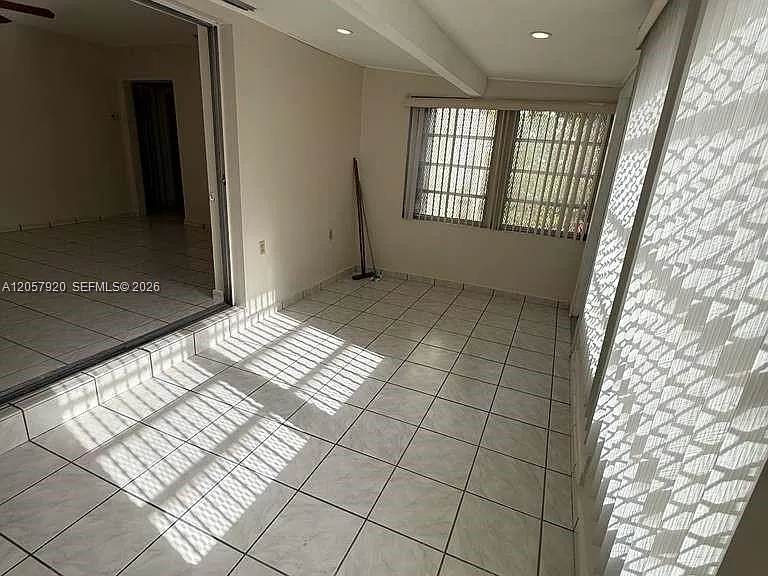 1140 SW 9th St #B — Photo 17