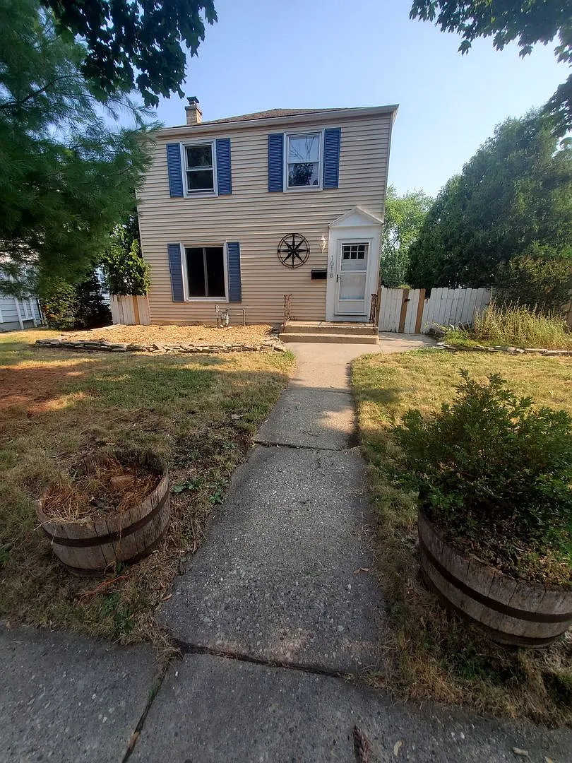 2 Bedroom 1.5 Bath single family — Photo 1