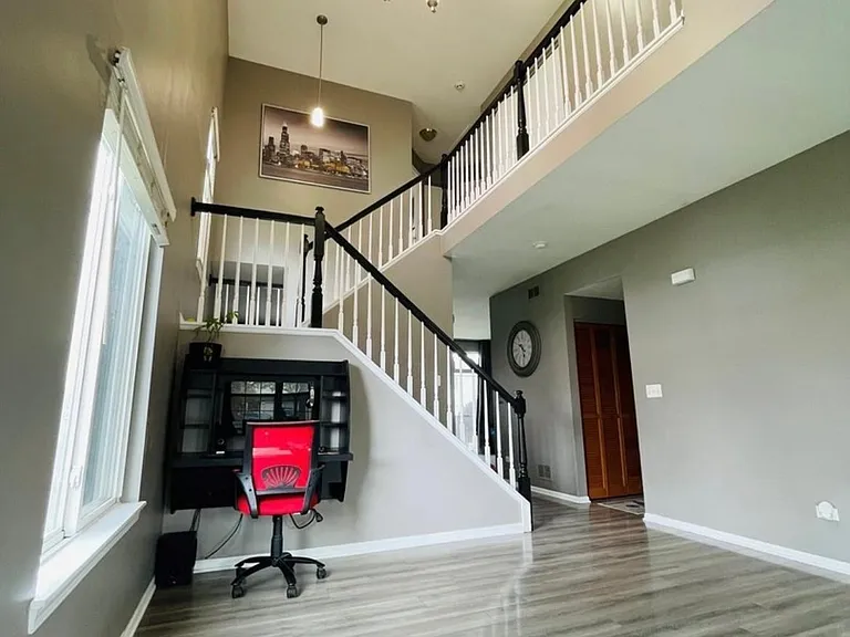 2624 Stowe Ct — Photo 6