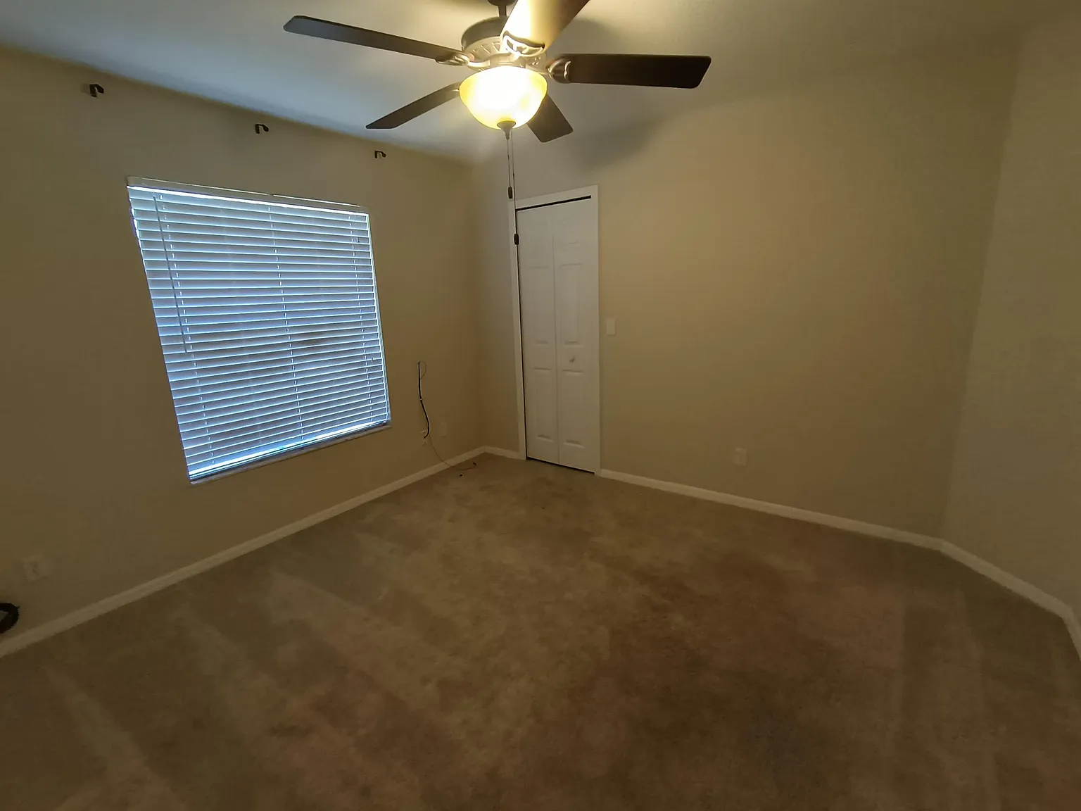 2208 NW 18th Ave - 0 — Photo 3