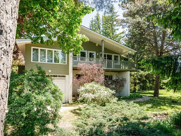 102 Lucille Wheeler Cres, The Blue Mountains, ON L9Y 0P4