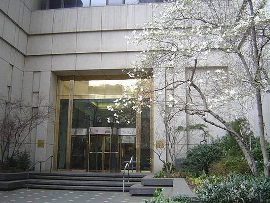 Sold by Royal Operation System | media 2