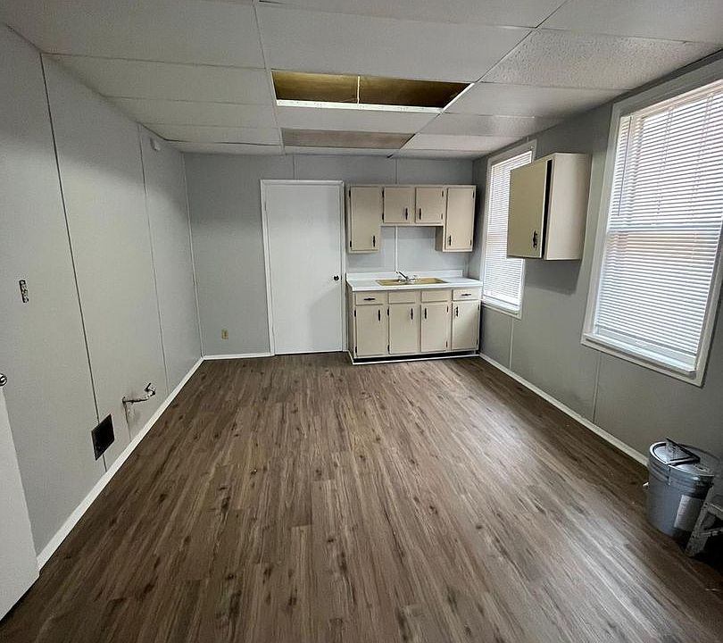 1st image of 4728 Baring Ave APT 2