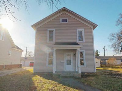 305 E Carroll St, Kentland, IN, 47951