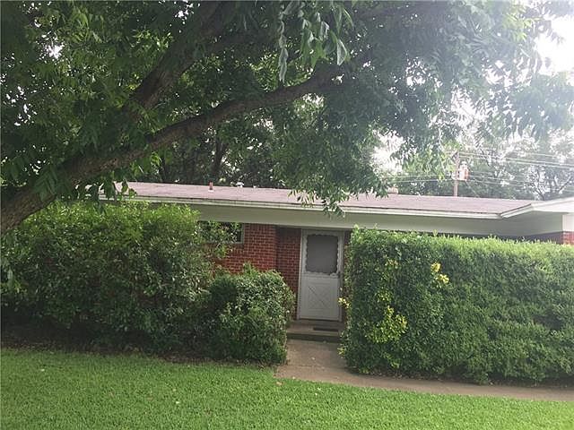 1st image of 3116 Myra Ln