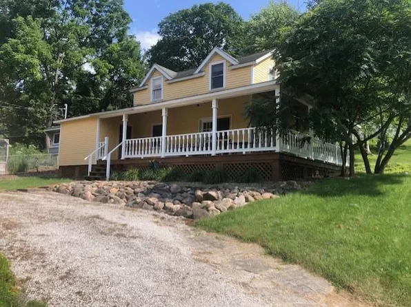 300 Elmwood St E, Lanesboro, MN 55949