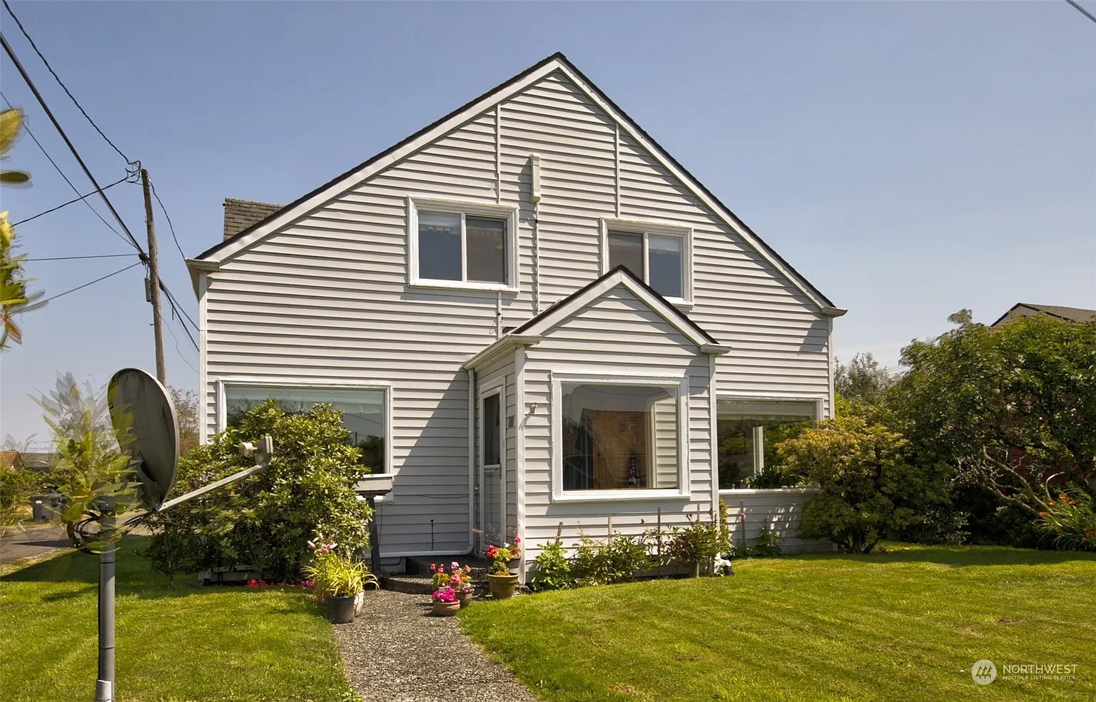 156 Conger Street photo 1
