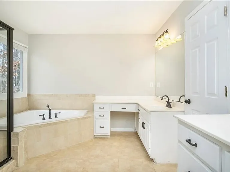 3545 Rosewicke Dr — Photo 11