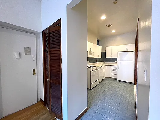 Rented by Compass | media 3