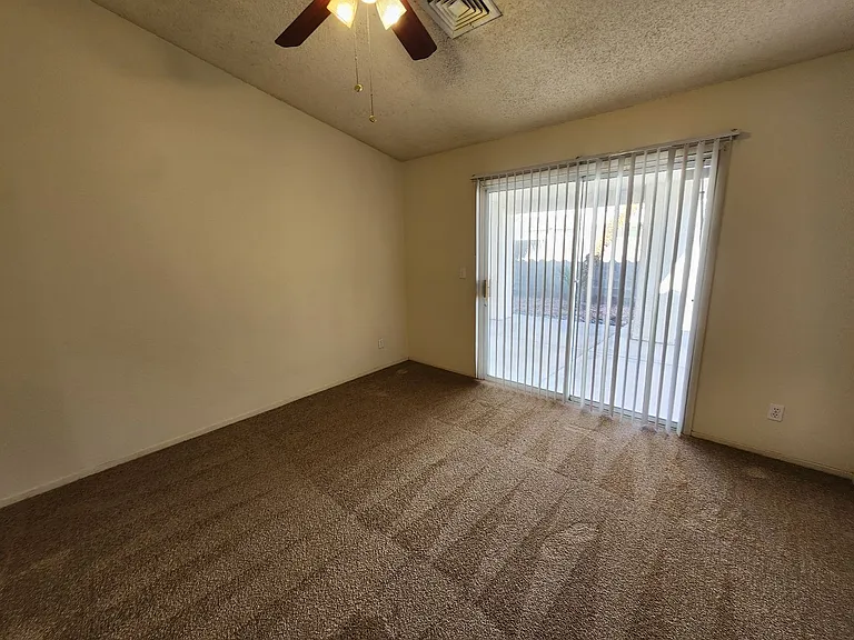 1720 Navarre Ln — Photo 23