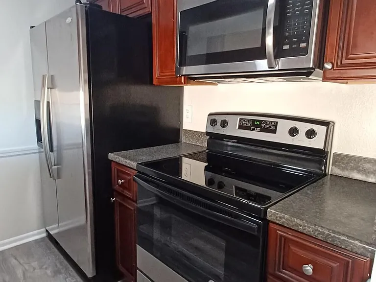 214 San Juan Cir — Photo 6