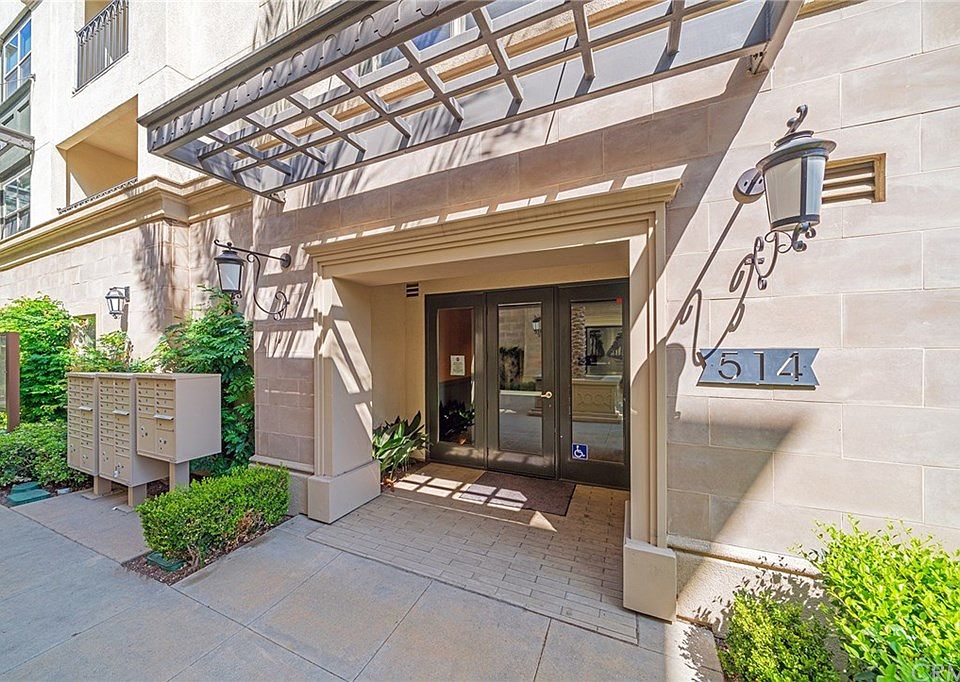 1st image of 514 S Anaheim Blvd Unit 9