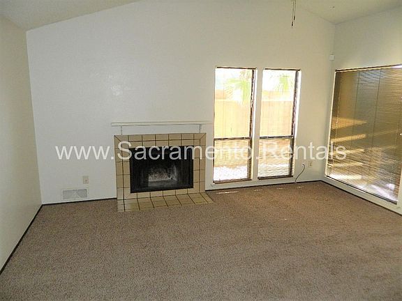 3rd image of 7211 Willowwest Ct