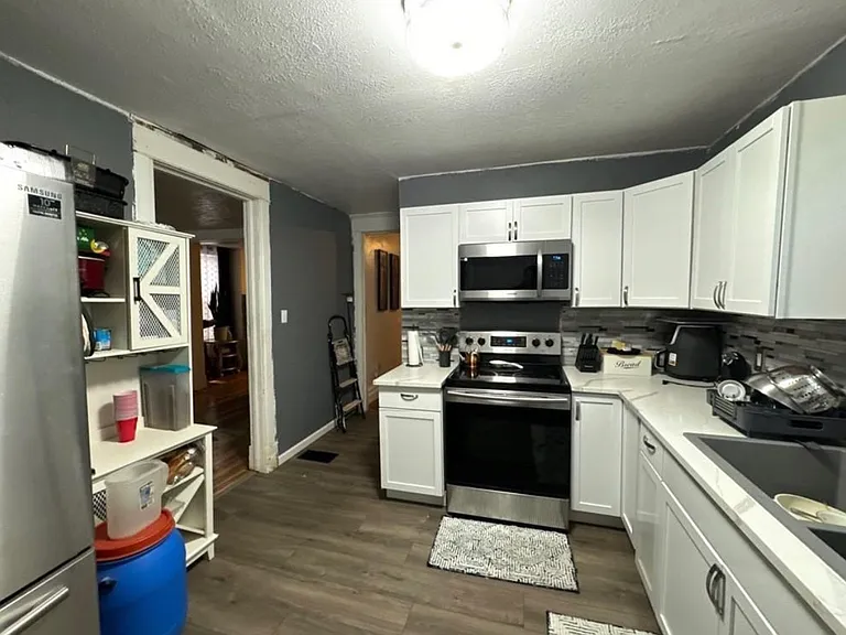 3003 Park Ave — Photo 10