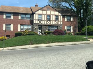 17 Fairview Rd, Springfield, PA 19064