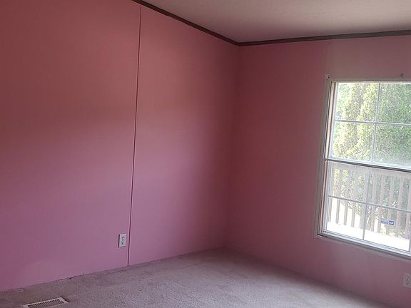2nd image of 404 Derby Dr