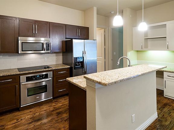 3rd image of 5232 Colleyville Blvd APT 205