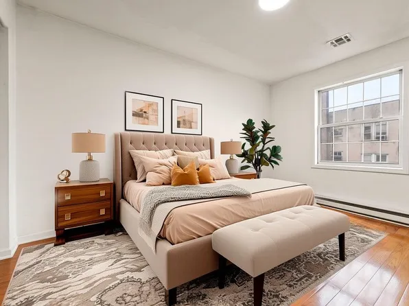 12 Bayview Avenue image 23 of 27