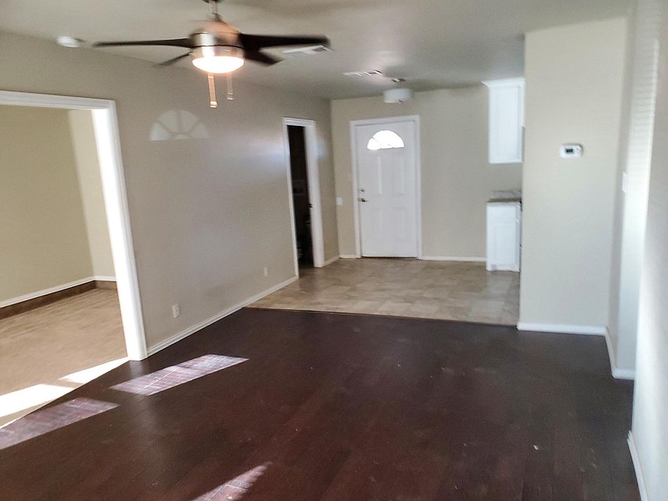 1st image of 100 E Oak St
