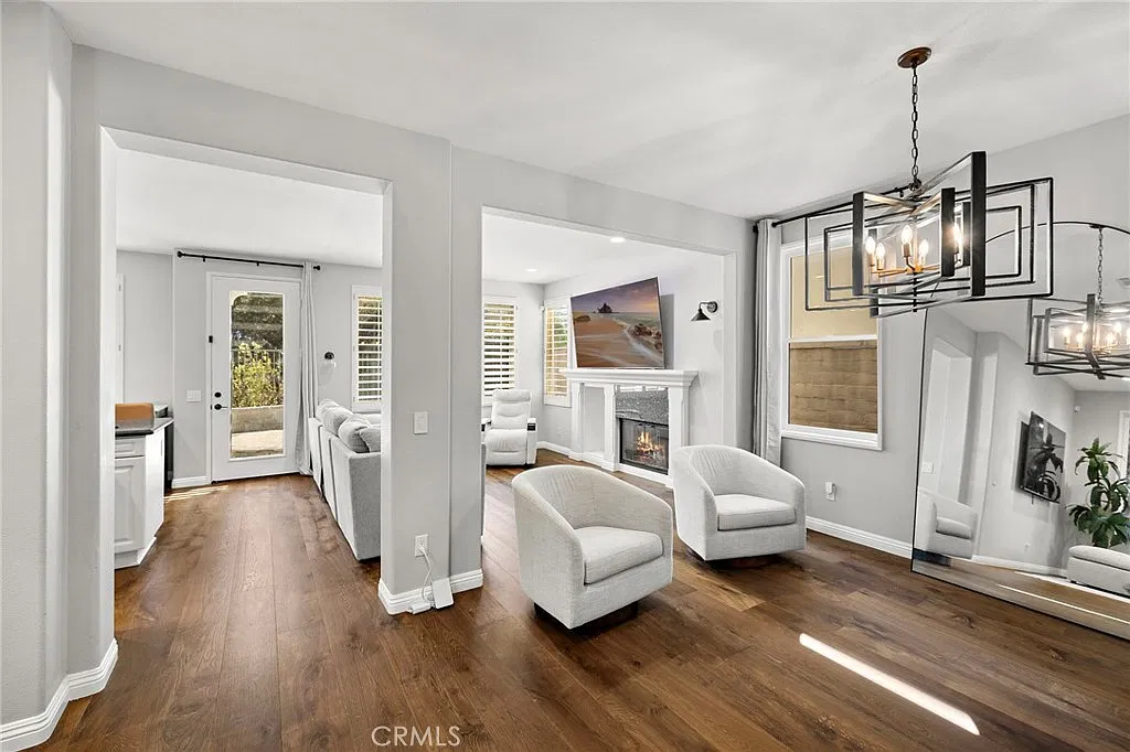 5 bed, 2350 sqft, $7,000 — Photo 4