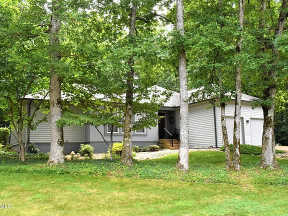 3rd image of 118 Meadowview Dr