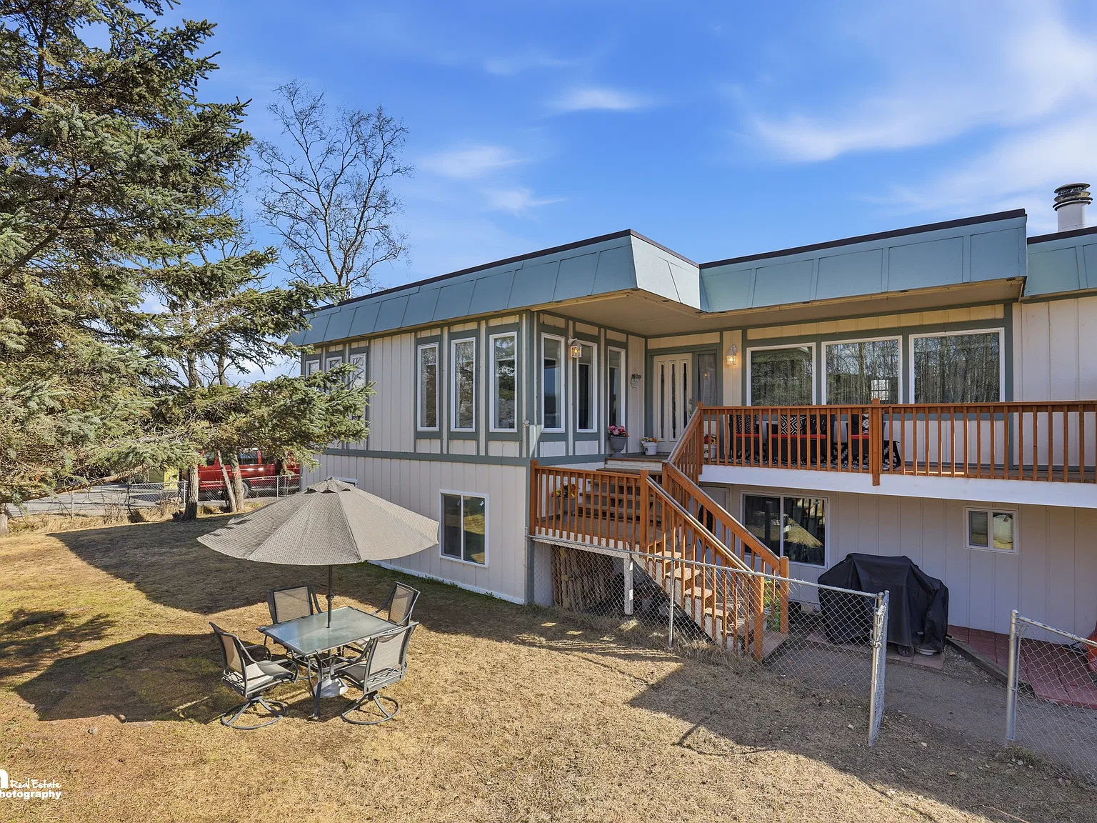 W 88th Ave, Anchorage — Photo 1