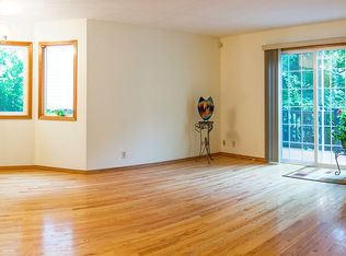 15460 SW Woodwind Ct, Beaverton, OR 97007