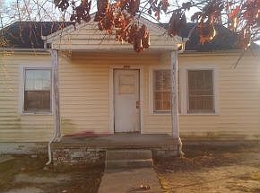 1st image of 618 1/2 Apple St