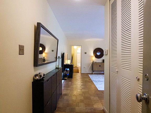 3rd image of 10607 Weymouth St APT 202