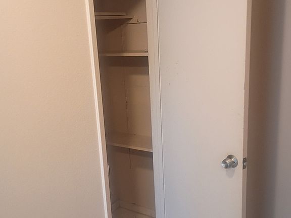 3rd image of 4289 W Michigan Ave