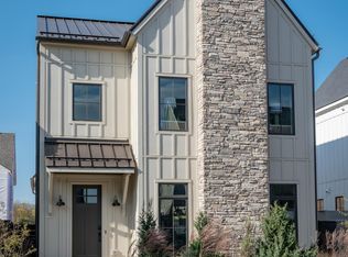 2845 Katmai Dr, Columbus, OH 43228