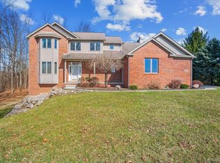 3530 Kipling Cir, Howell, MI 48843
