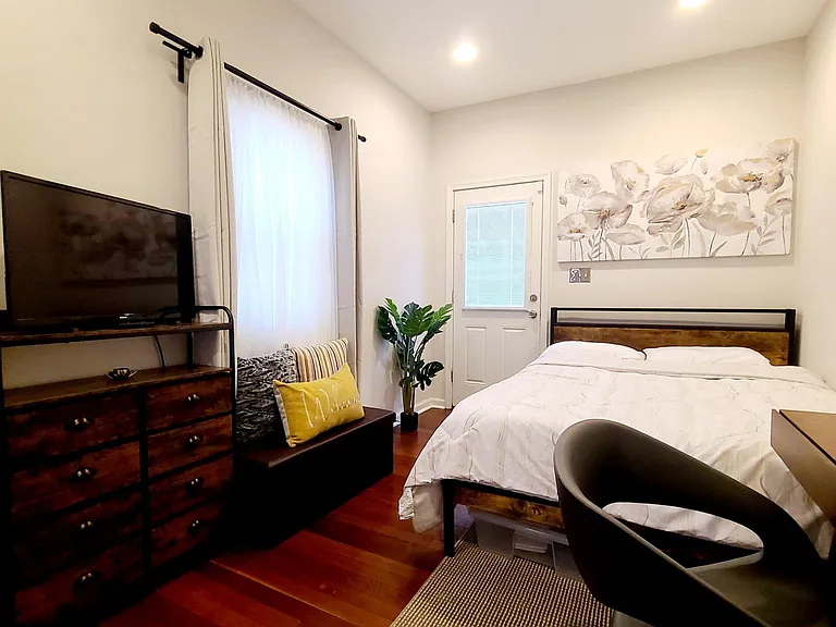 2026 Jefferson St #2 — Photo 6