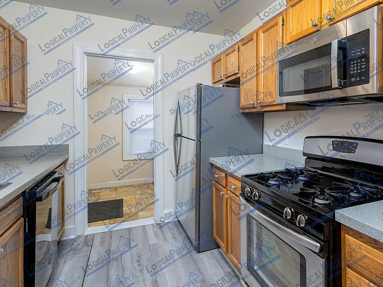 1234 E Elza Ave — Photo 3