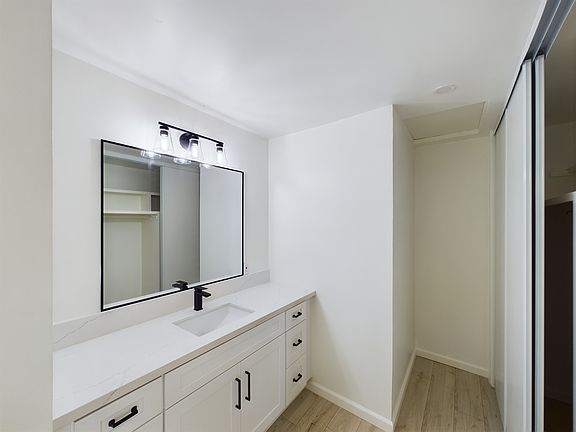 5th image of 6715 N Elman St #6717