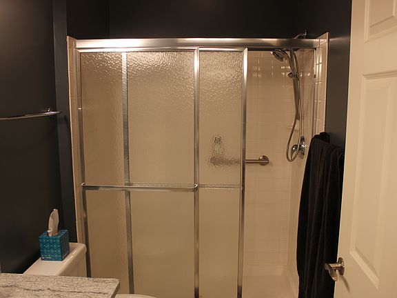 Master walk in shower