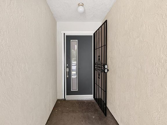 5th image of 228 Santa Clara St