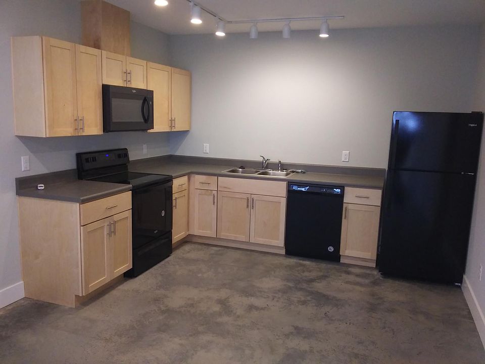 2nd image of 1 Cole St #B