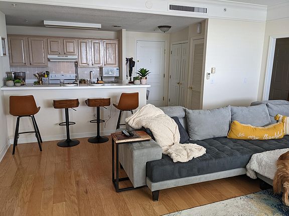 4th image of 750 N Tamiami Trl Unit 1416