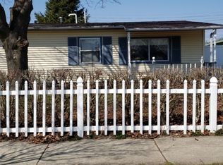 1712 24th St, Kenosha, WI 53140