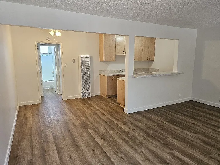 12522 Paramount Blvd #6 — Photo 13