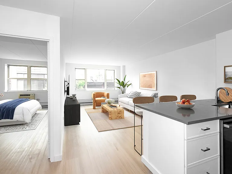 301 Elizabeth St #912 — Photo 1