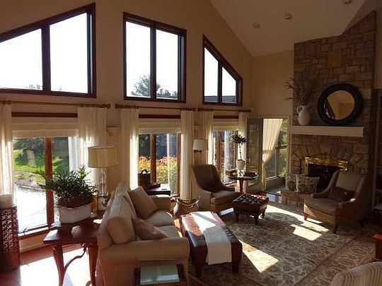 5th image of 1319 Lakeside Way
