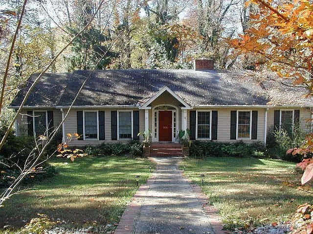 3358 Rennes Dr photo 1