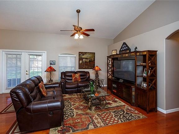 3rd image of 2635 Cedaridge Cir