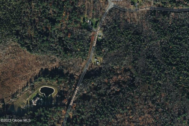 3rd image of 600 Madonna Lake Road