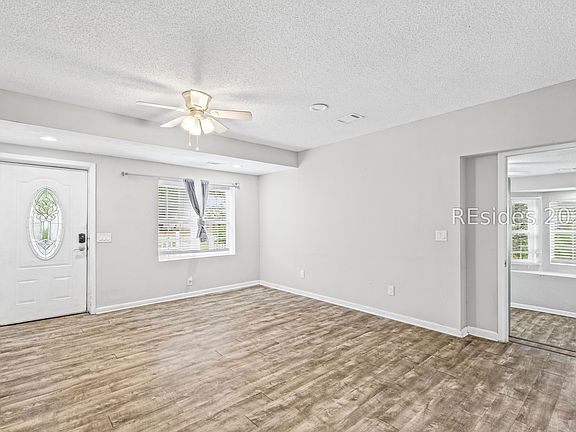 3rd image of 13 Marshland Road