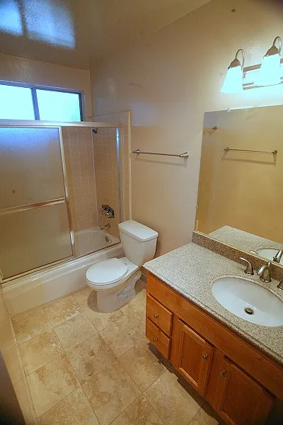3 bed, 1595 sqft, $4,595 — Photo 2