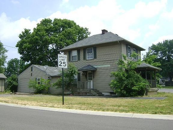 2nd image of 2405 Berwyck Ave
